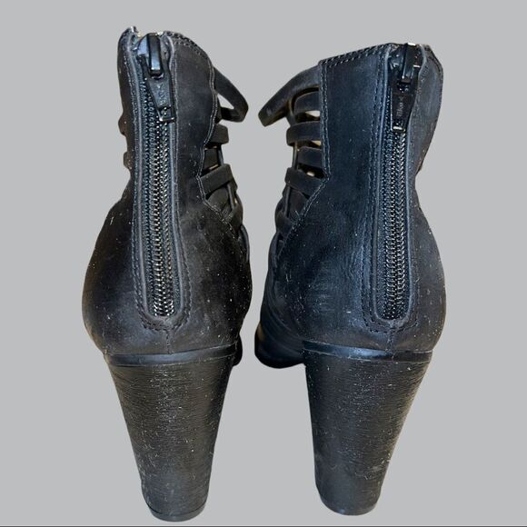 Mossimo very nice barely used condition black strappy crossed ankle boots! - Picture 8 of 12